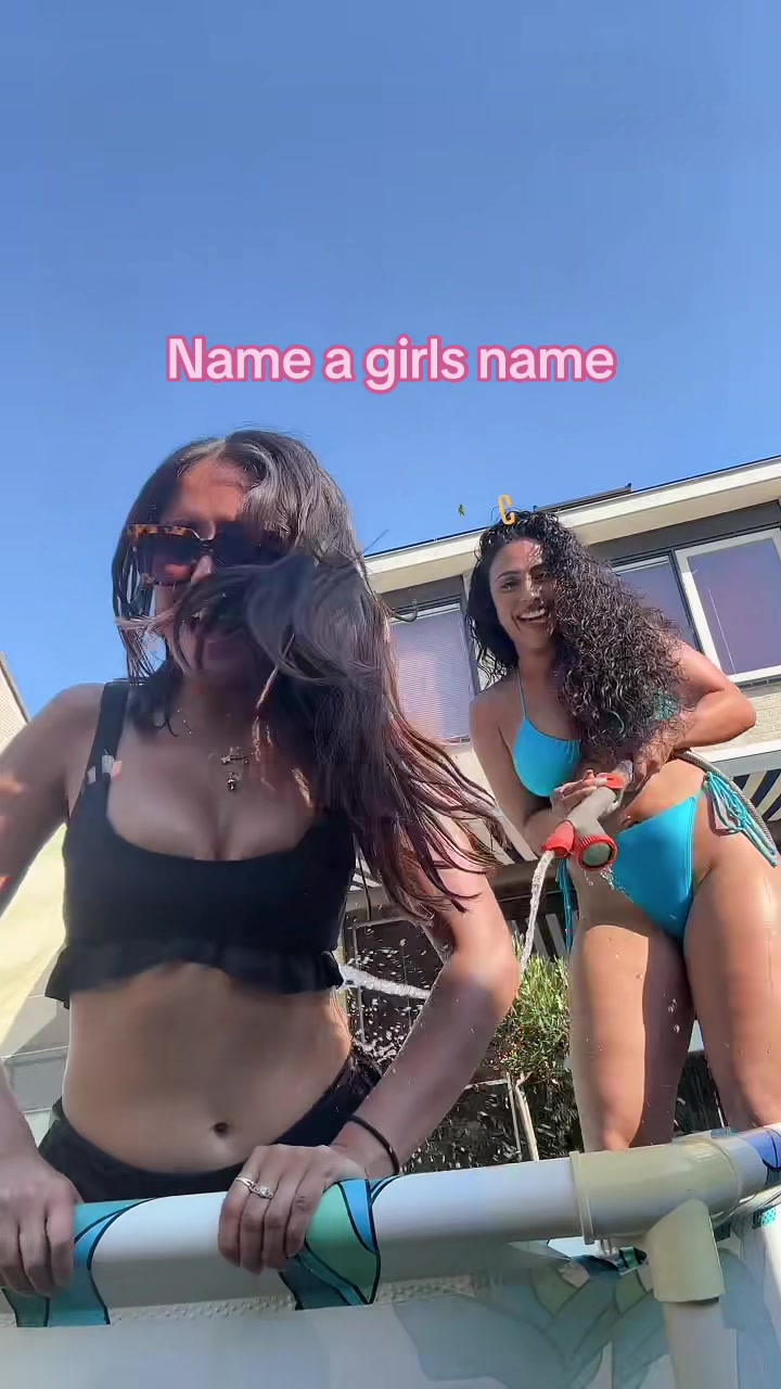 @robinroxette1 Shout out to the Ursula’s & queen B’s out there  #namegame #girls...
